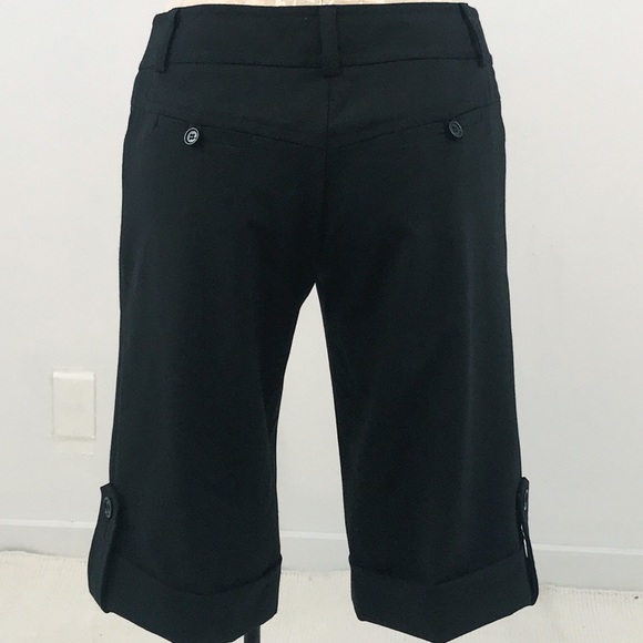 Trina Turk 2 Black Low Rise Trouser Bermuda Shorts - Picture 2 of 12